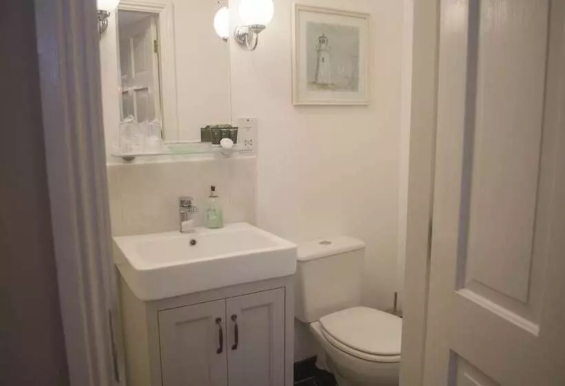 پانسیون Birchleigh Guest House