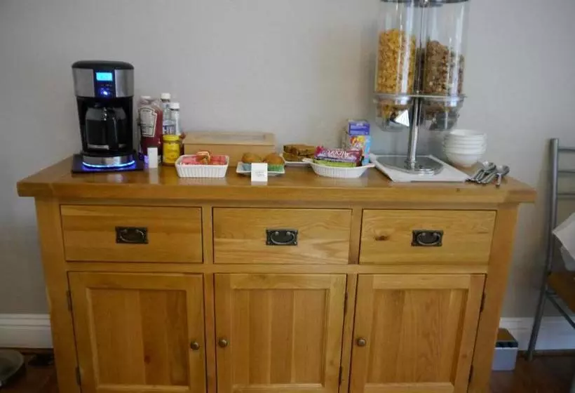 膳宿费 Bonny Brae Guest House