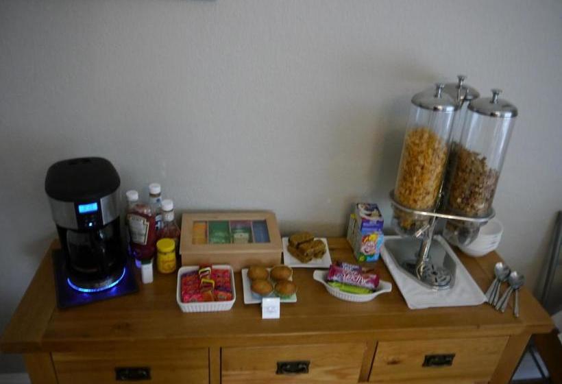 بنسيون Bonny Brae Guest House