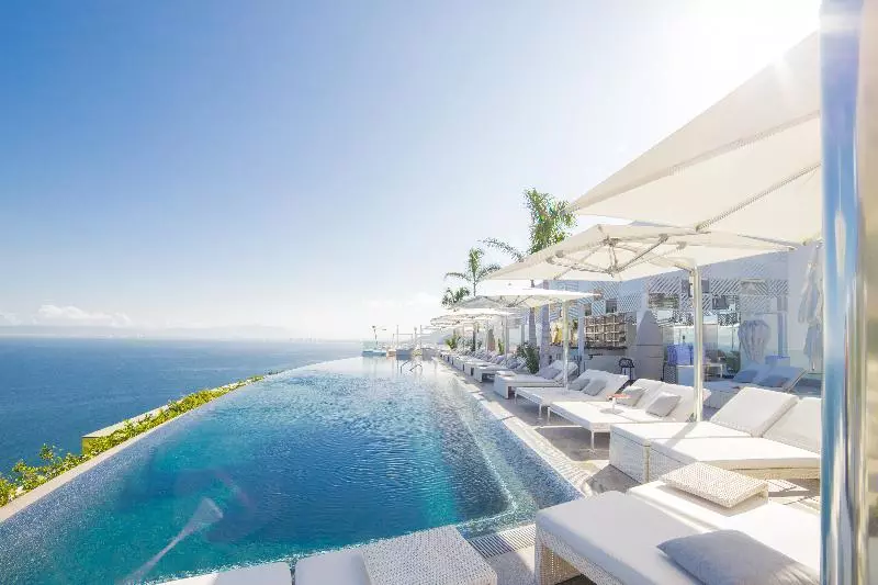 استراحتگاه Mousai Puerto Vallarta Adults Only