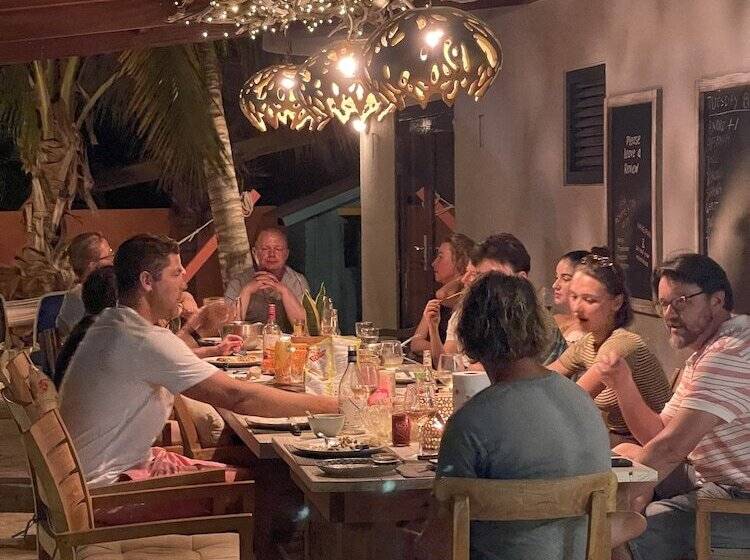 استراحتگاه Oasis Guesthouse, Boutique Style