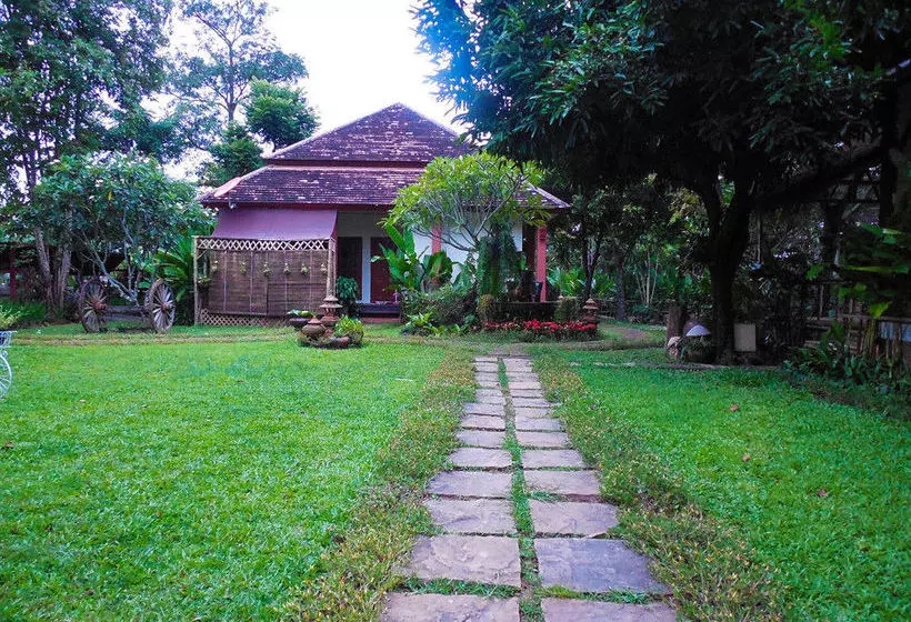 استراحتگاه Palm Spa Village