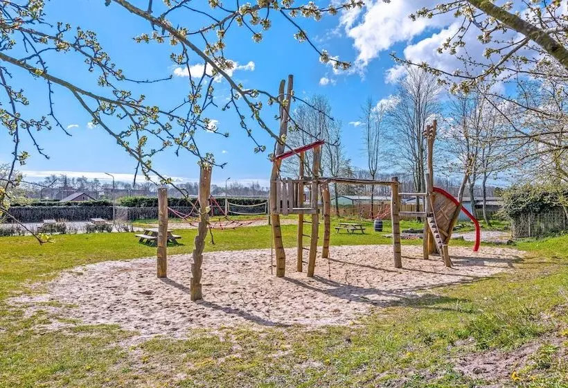 Stayokay Hostel Noordwijk