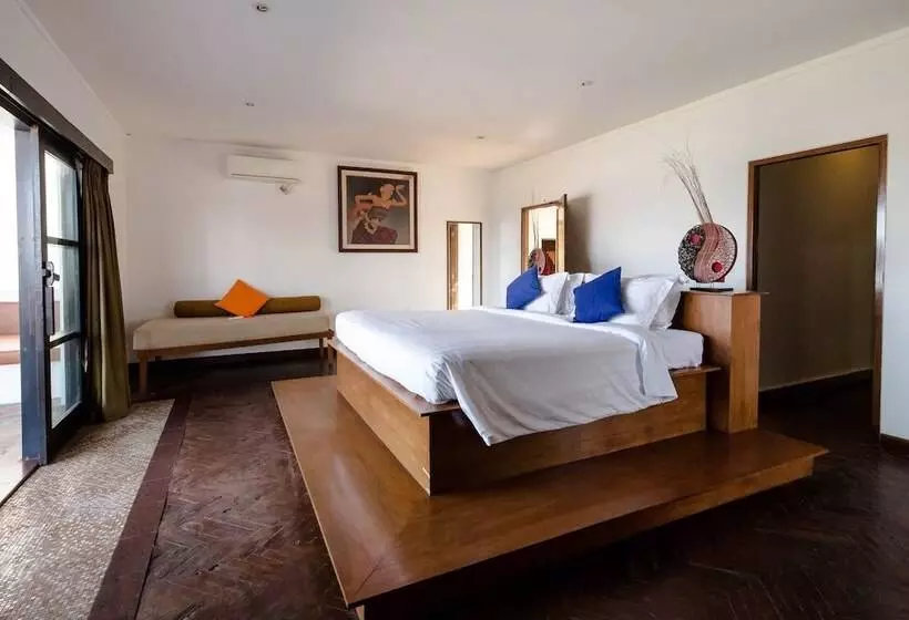 Suarti Resort Villas & Gallery