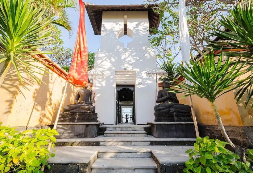 Suarti Resort Villas & Gallery