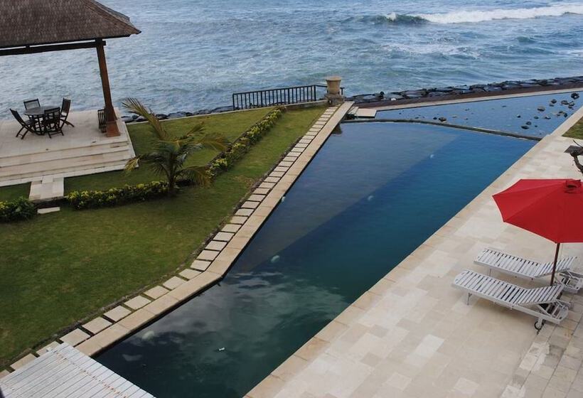 Suarti Resort Villas & Gallery