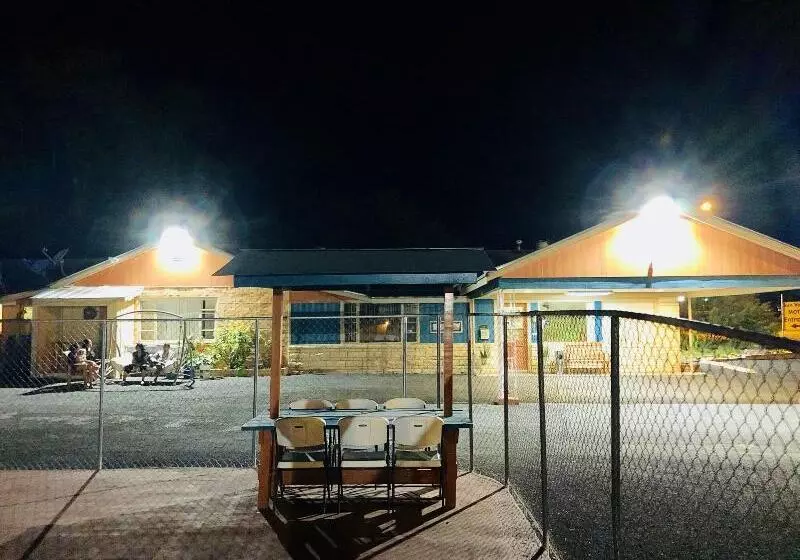 Sun Valley Motel Junction