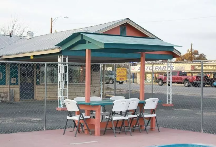 Sun Valley Motel Junction