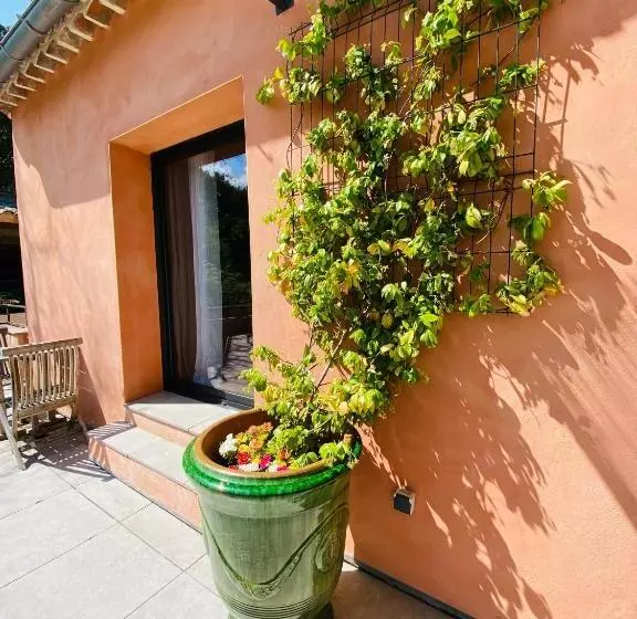 ベッドアンドブレックファースト Cévennes   Sublime Chambre D Hôtes Indépendante Et Moderne