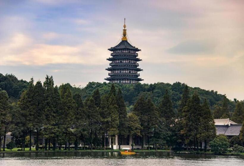 Hanting Hotel Hangzhou Xiwu Avenue Railway Station