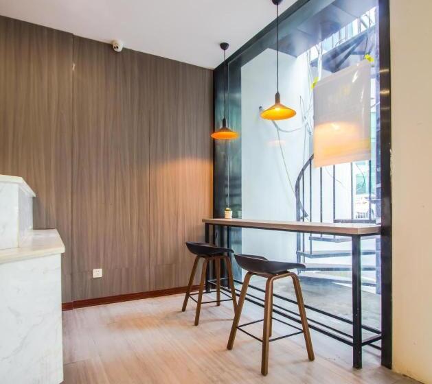 Hanting Hotel Hangzhou Xiwu Avenue Railway Station