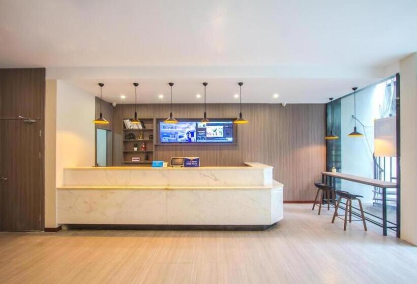 Hanting Hotel Hangzhou Xiwu Avenue Railway Station