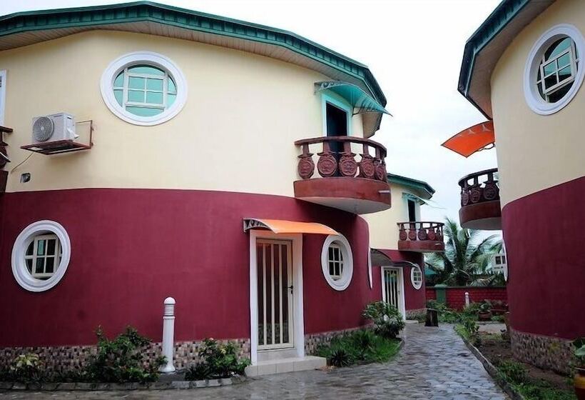 هتل Honeyland Beach Resort