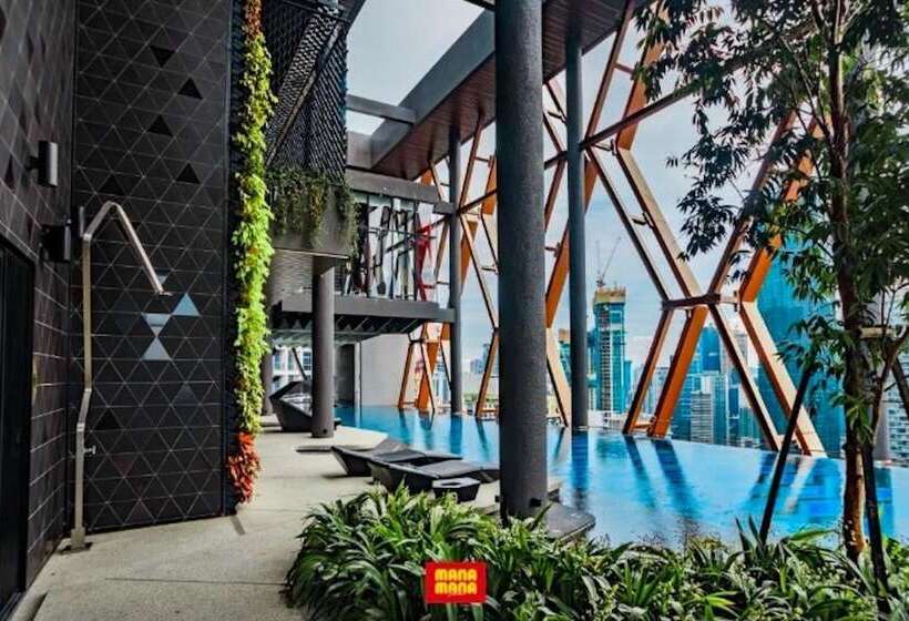 هتل Mana Mana Suites At Scarletz Klcc