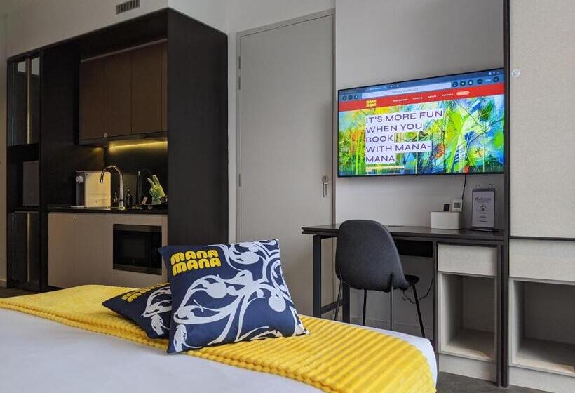 هتل Mana Mana Suites At Scarletz Klcc