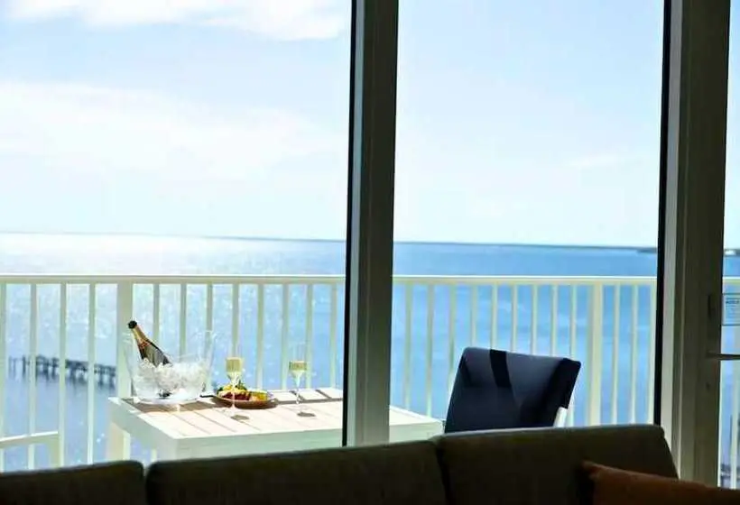 ホテル Sunseeker Resort Florida Gulf Coast, Curio Collection Hilton