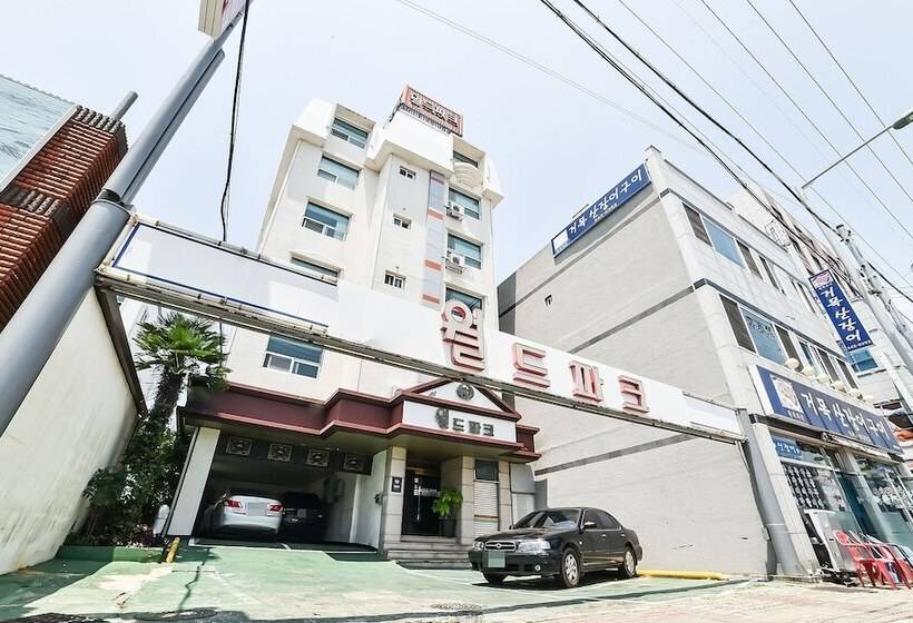 Отель Yeosu World Park