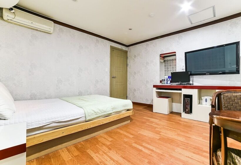 酒店 Yeosu World Park