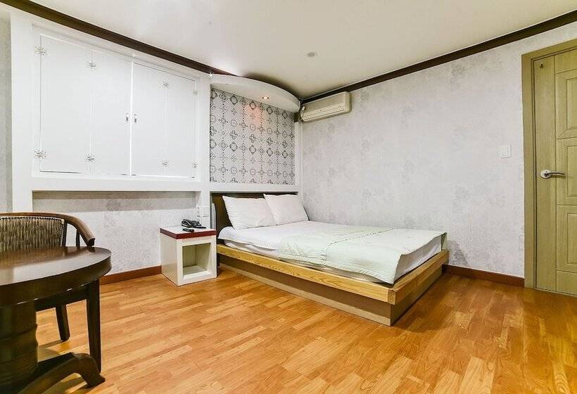 酒店 Yeosu World Park