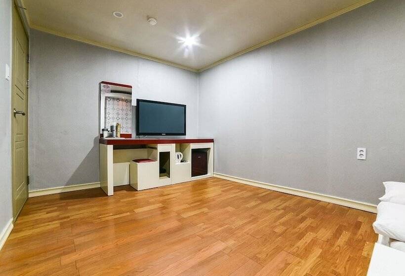 Отель Yeosu World Park