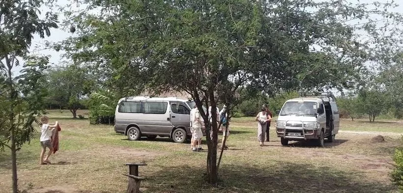 هتل Engiri Game Lodge And Campsite