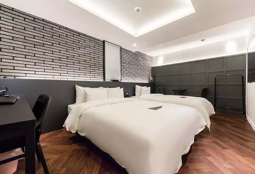 Hotel Eungam Chic