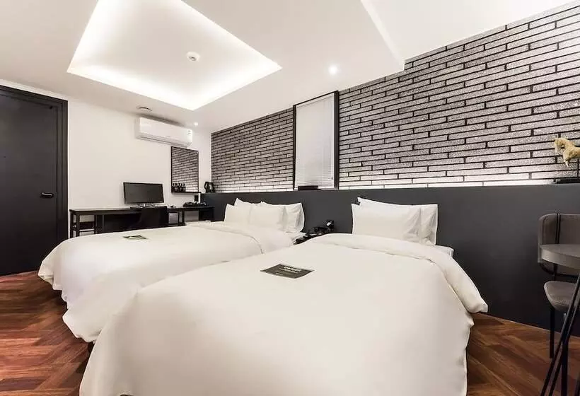 Hotel Eungam Chic