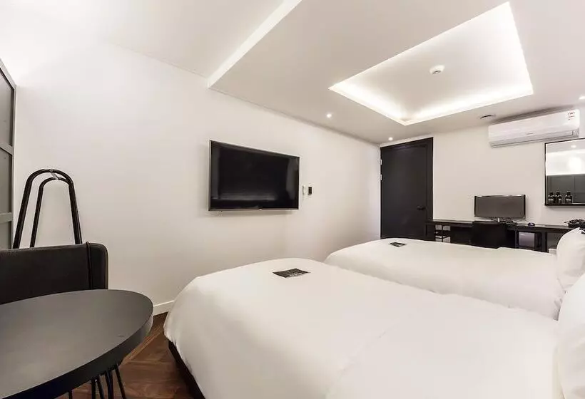 Hotel Eungam Chic