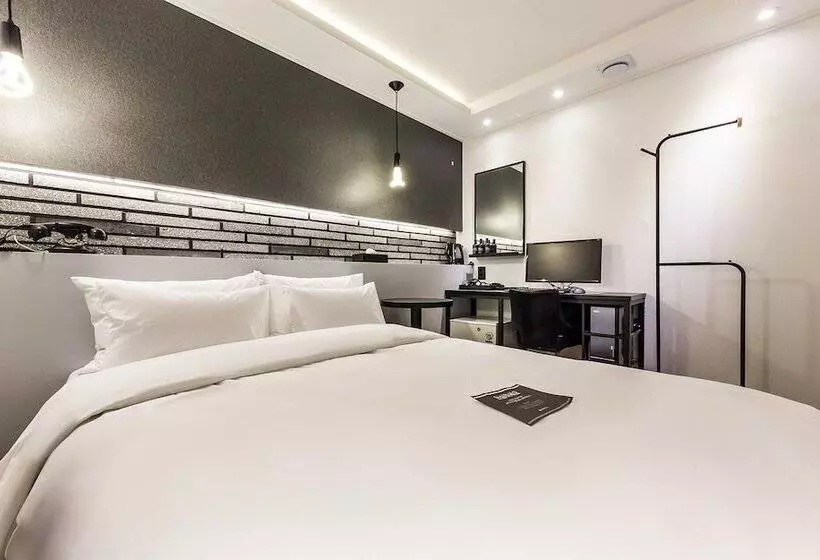 Hotel Eungam Chic