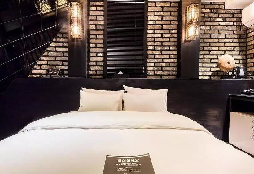 Hotel Eungam Chic