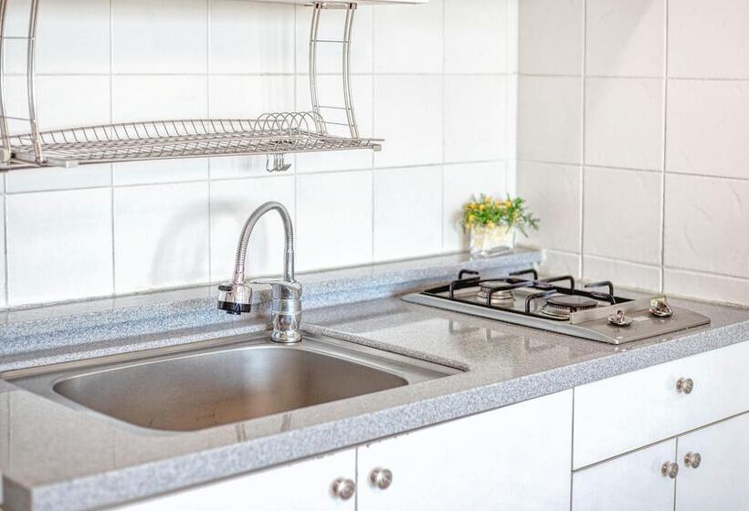 호텔 Ganghwa Ara Pension