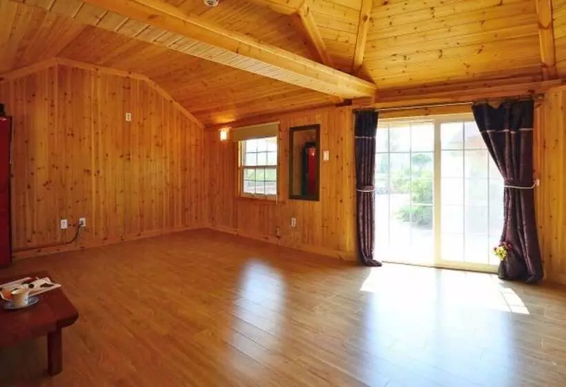 ホテル Gochang Finlanche Pension