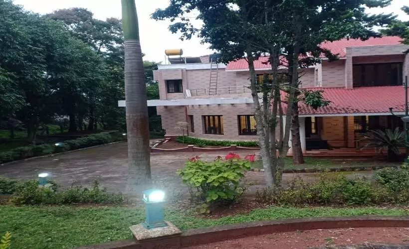 Hotelli Temple Tree Residence