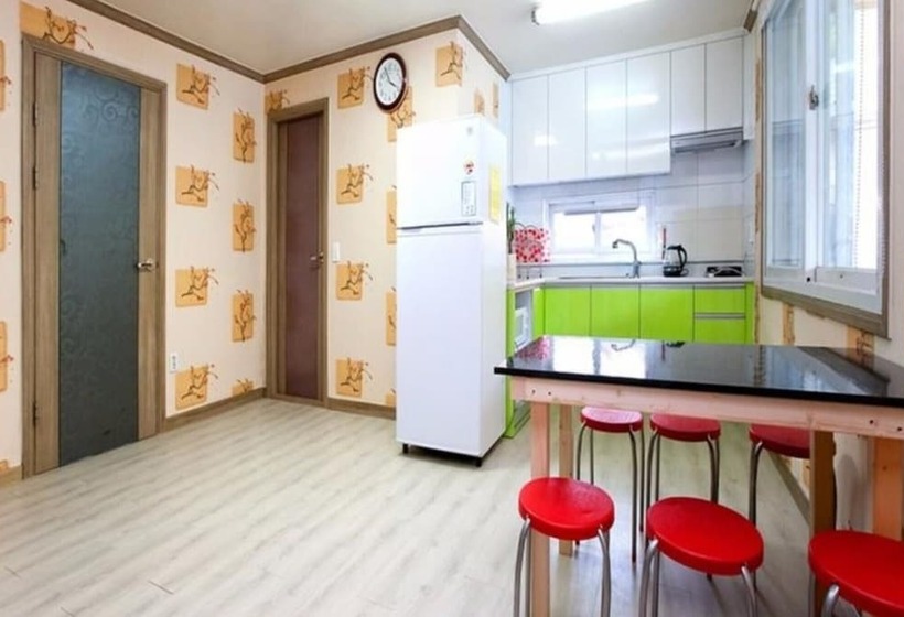 בית מלון כפרי Yangpyeong Munaen Star Pension