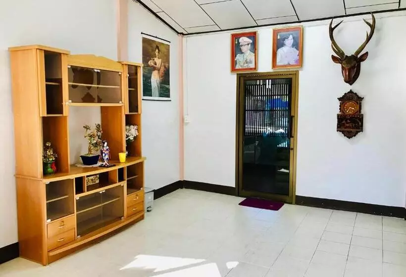 ペンション Winter House Chiang Rai