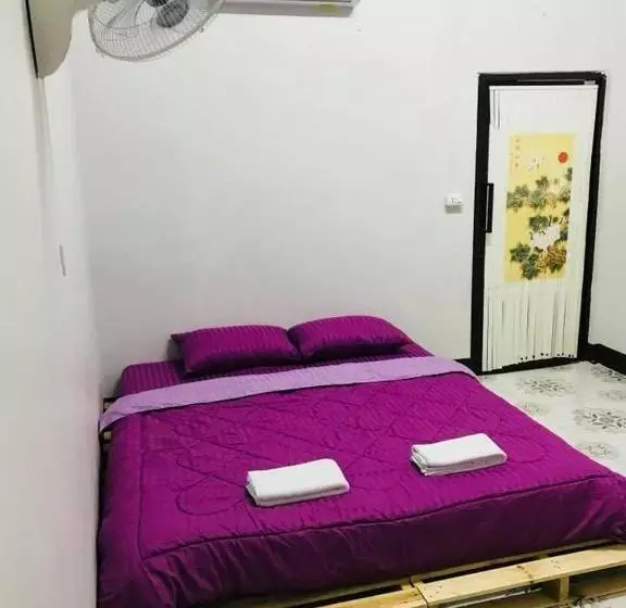 ペンション Winter House Chiang Rai