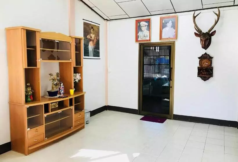 ペンション Winter House Chiang Rai