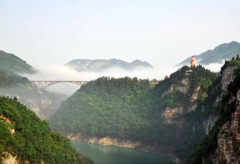 Hotelli 7 Days Premium Zunyi Renhuai Municipal Government