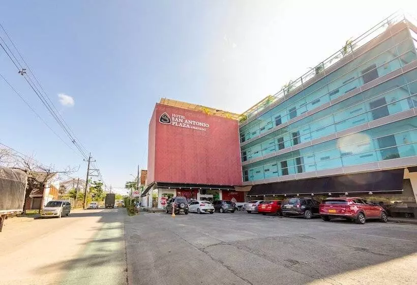 Hotelli San Antonio Plaza