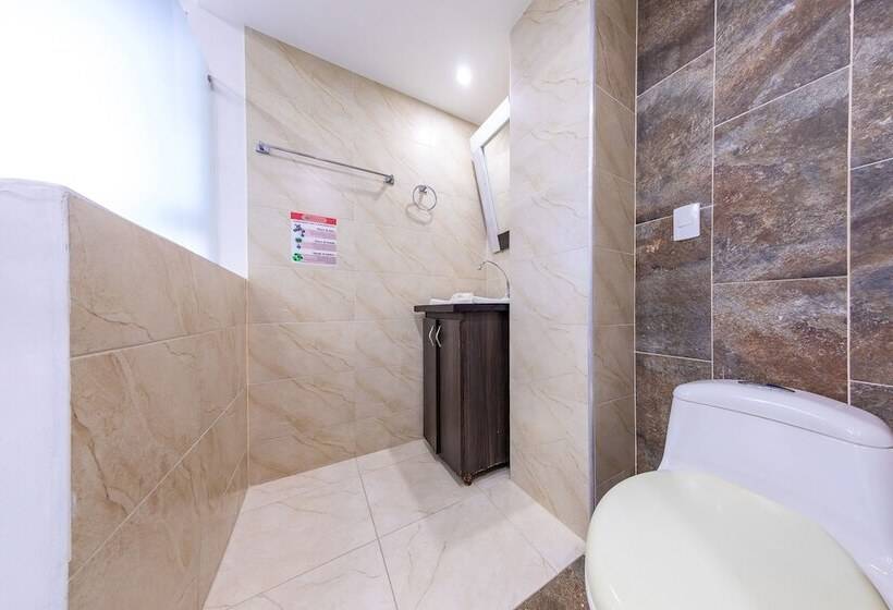 בית מלון כפרי San Antonio Plaza