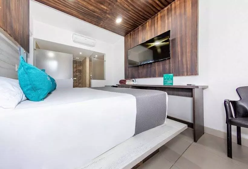 Hotelli San Antonio Plaza