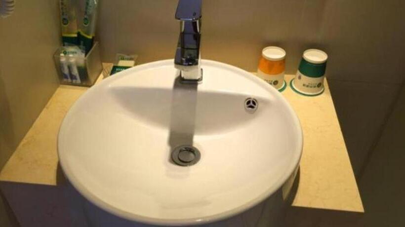 ホテル City Comfort Inn Wuhan Zhongnan Road Fujiaopo