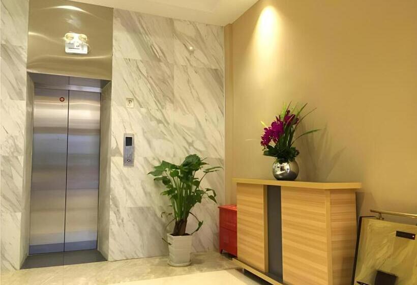 ホテル City Comfort Inn Wuhan Zhongnan Road Fujiaopo
