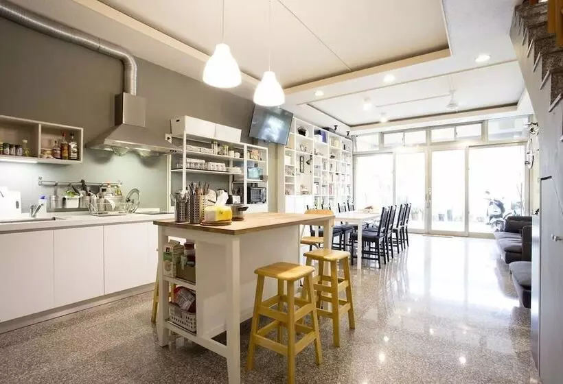 هتل Dali Yi International Hostel