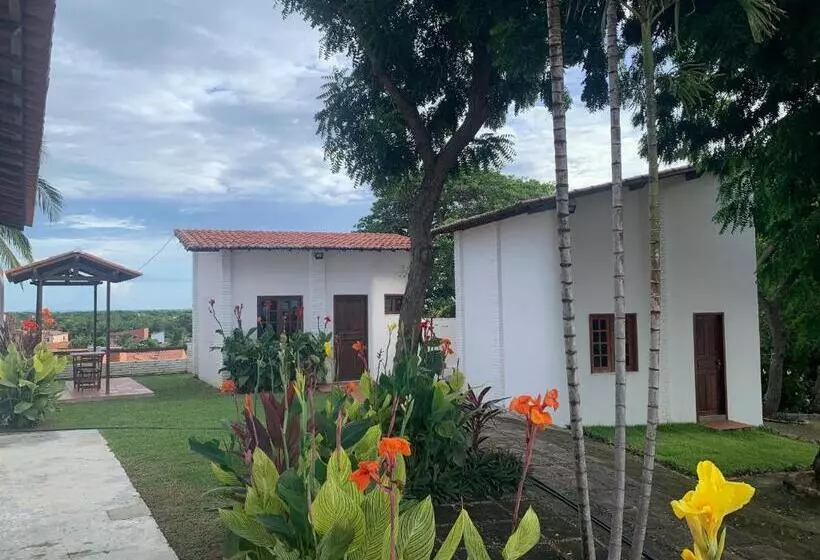 Hotelli Morro Branco Suítes   Hospedaria Morro Branco