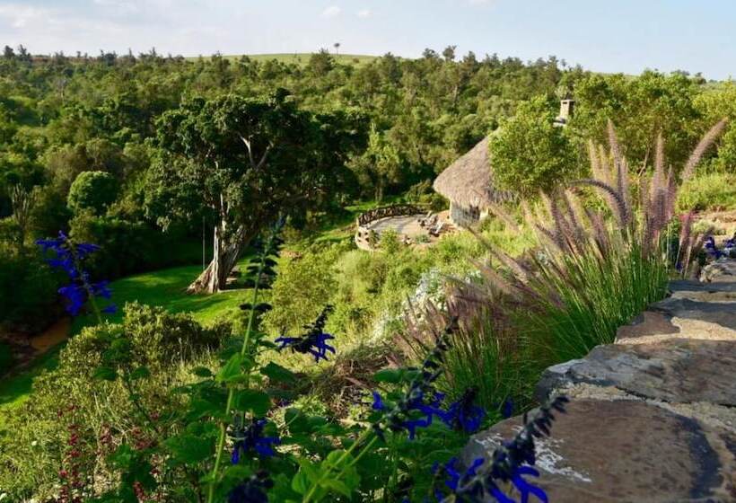 هتل Olepangi Farm