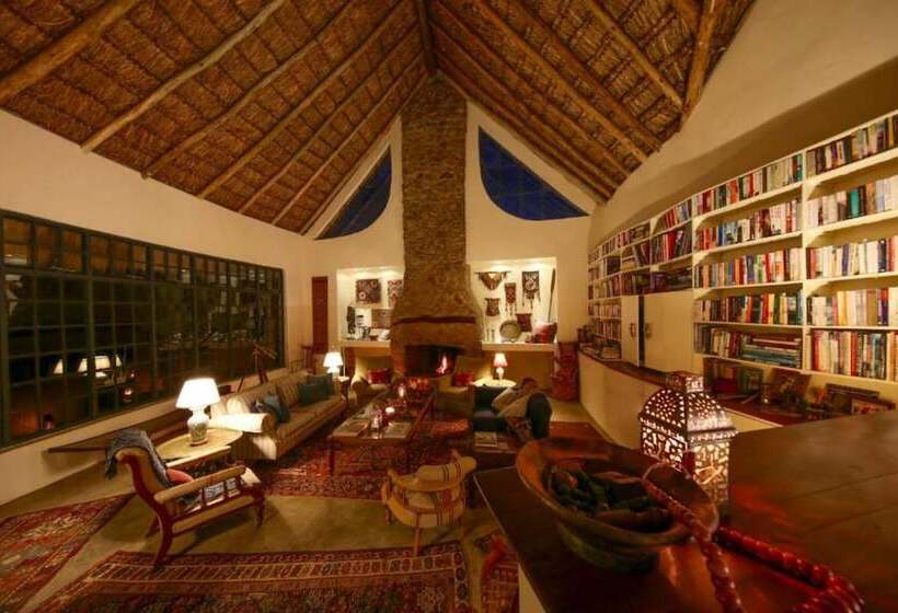 هتل Olepangi Farm