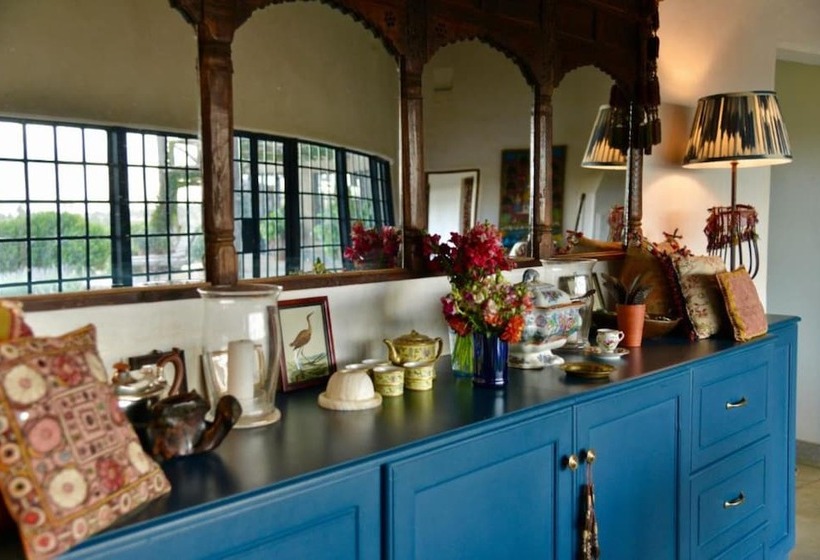 هتل Olepangi Farm