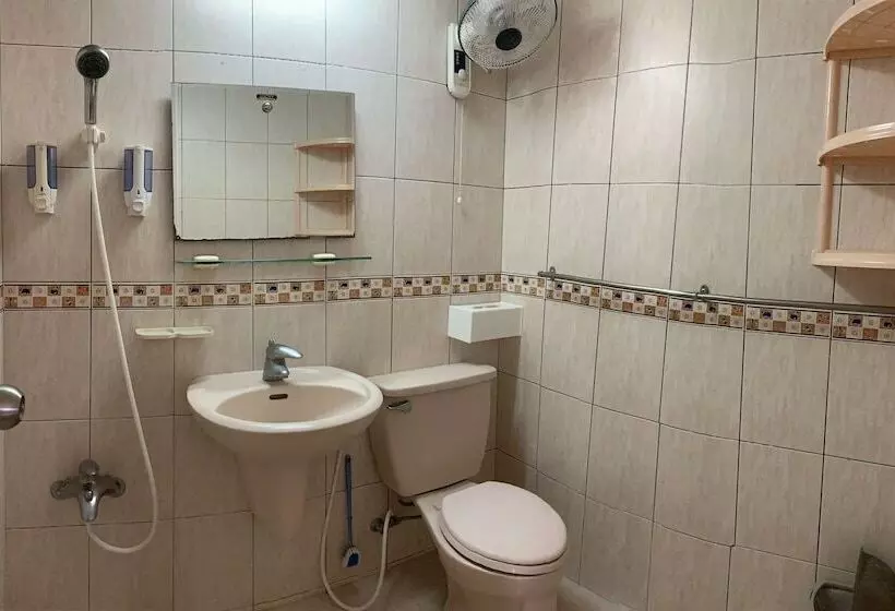 هتل Place Backpackers
