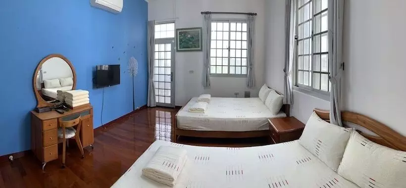 هتل Place Backpackers